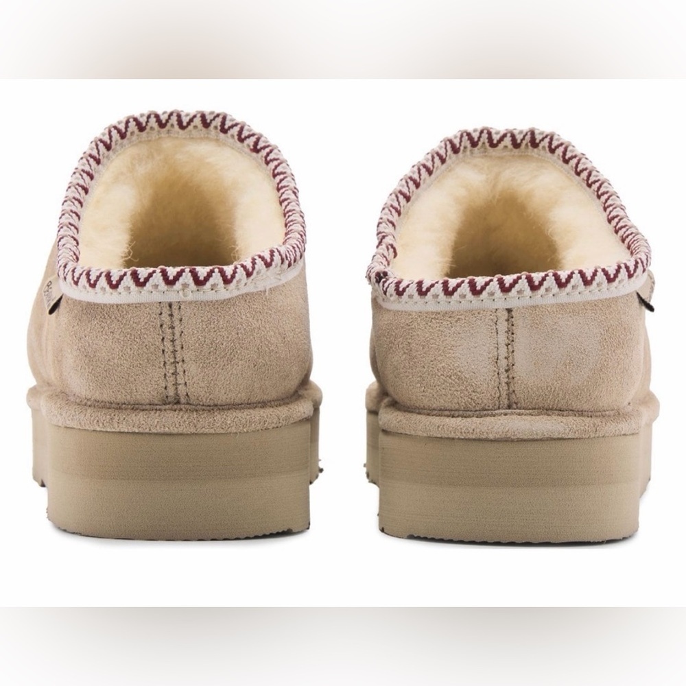 Bearpaw Women's Martis Slipper new in size 7
Nude beautiful winter shoes - Picture 3 of 8